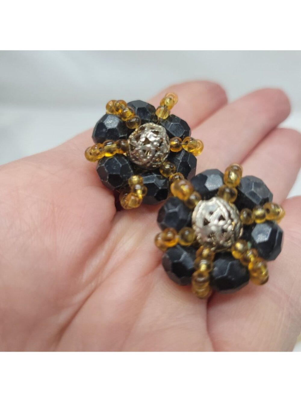 Vintage Black & Amber Beaded Clip-On Earrings Gold-Tone Backing Retro Jewelry - Picture 9 of 9